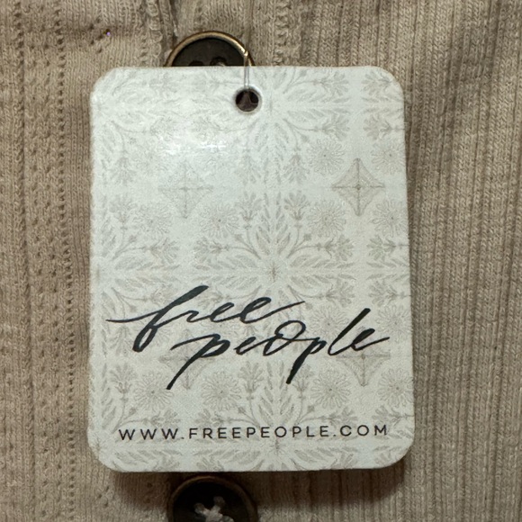 FREE PEOPLE We The Free Daria Cuff Cardi TOP - Picture 8 of 11